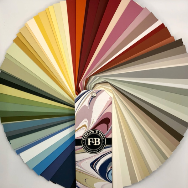 Architekten-Farbfächer von Farrow and Ball mit den 132 Haupt-Farben